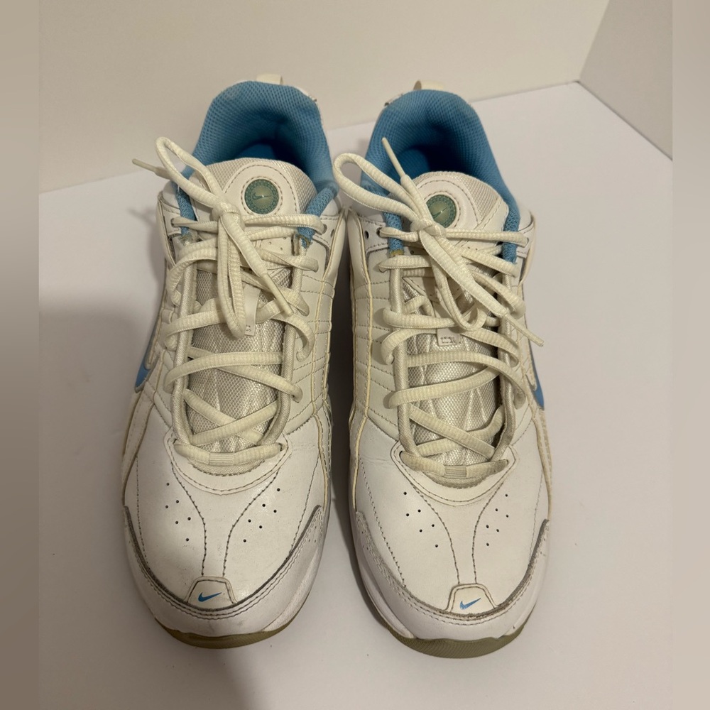 Nike Womens T Lite VIII 386508-141 White Casual Shoes Sneakers Size 10